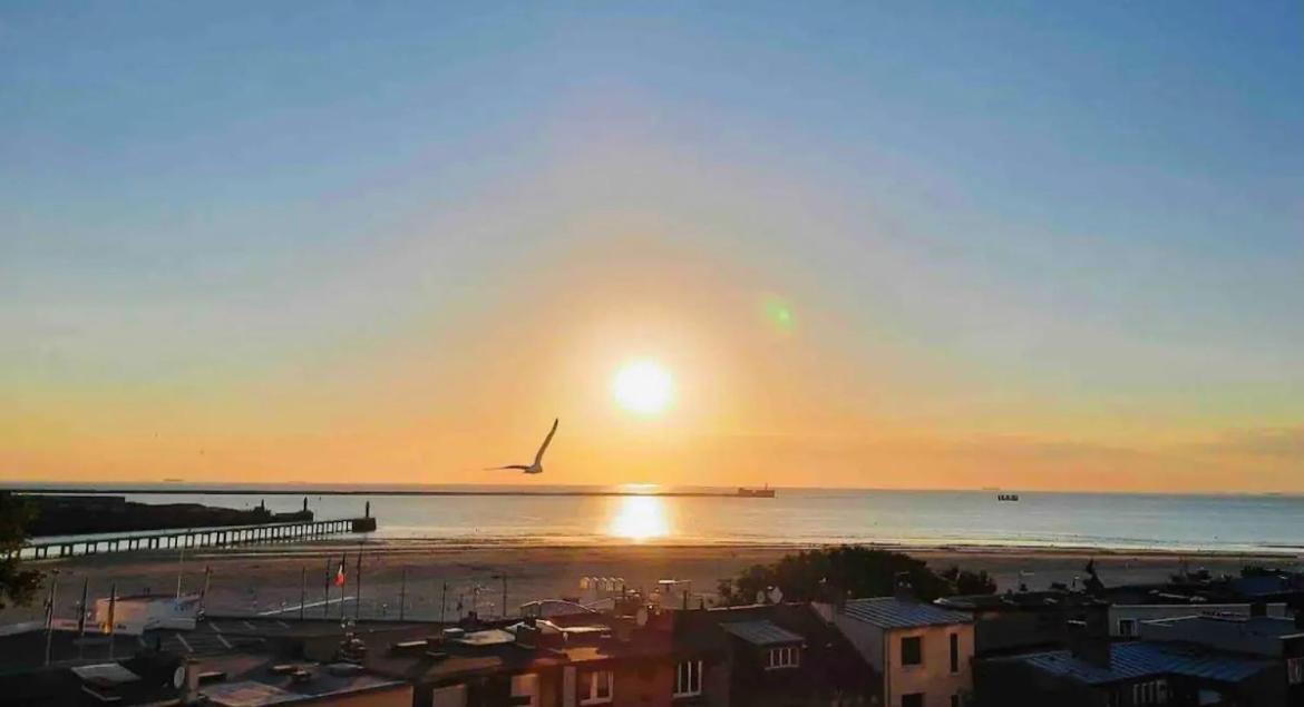 Bellevue -Appartement De Charme - Vue Imprenable Sur La Mer - Face A Nausicaa 滨海布洛涅 外观 照片